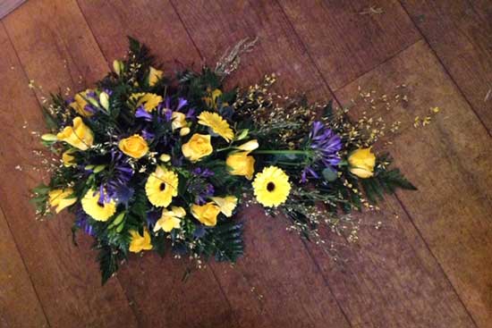 Funeral-Flowers-4-550x368