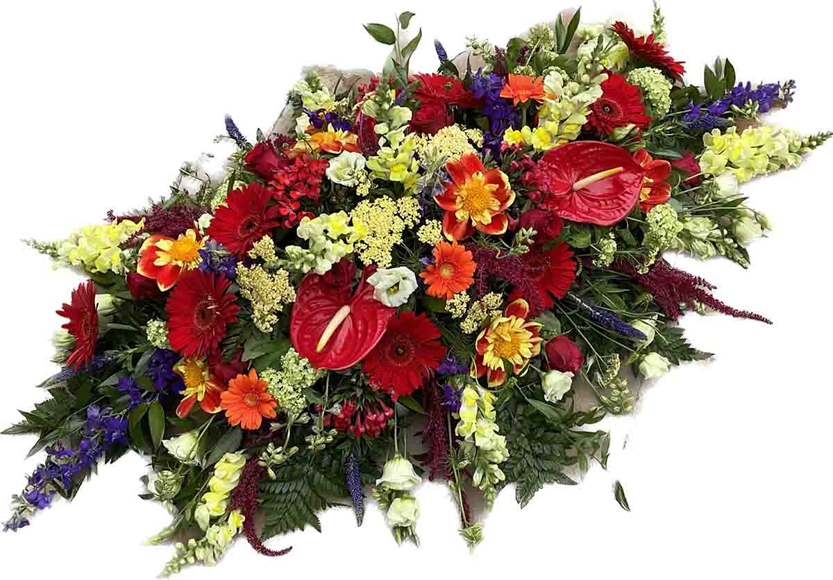 Red theme flower arrangement